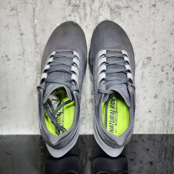 $120 Nike Air Zoom Pegasus 37 Men’s Gray Running Shoes Size 11 New - Picture 5 of 5